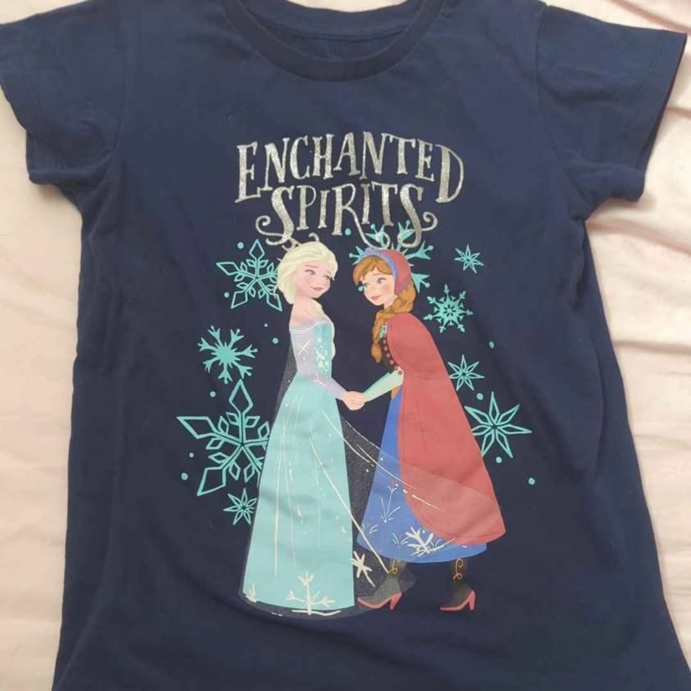 Enchanted Frozen Reine Des Neiges Spirits Graphic T-Shirt